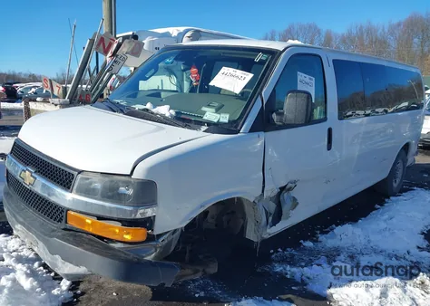 2021 Chevrolet Express Passenger Rwd 3500 Extended Wheelbase Lt z USA, uszkodzony, nr VIN 1GAZGPF7XM1262486
